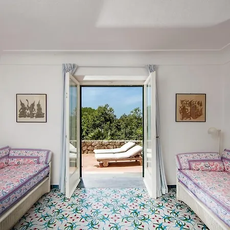 Douglas - Nestled In Nature Villa
